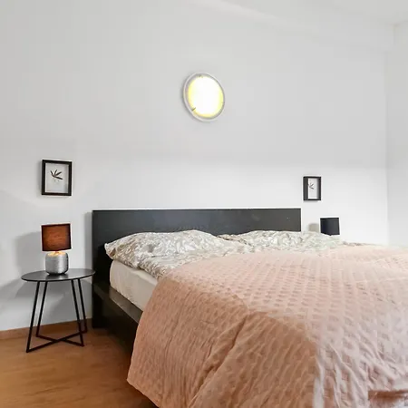 Daire Sparkasse Platz 8