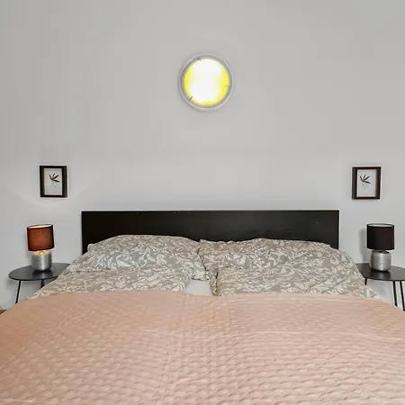 Sparkasse Platz 8 Daire Stockerau