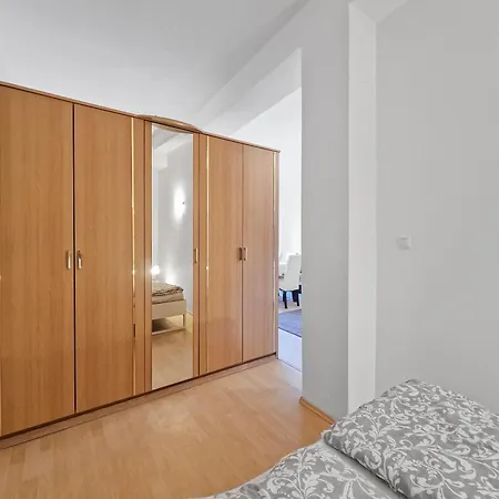 Sparkasse Platz 8 Apartment Stockerau