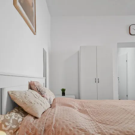 Sparkasse Platz 8 Apartment