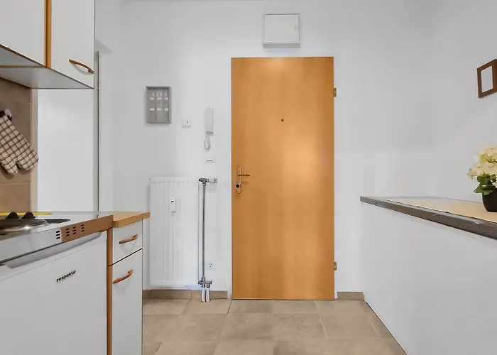 公寓 Sparkasse Platz 8 *