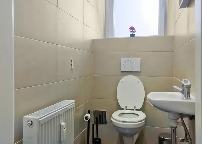 Sparkasse Platz 8 公寓