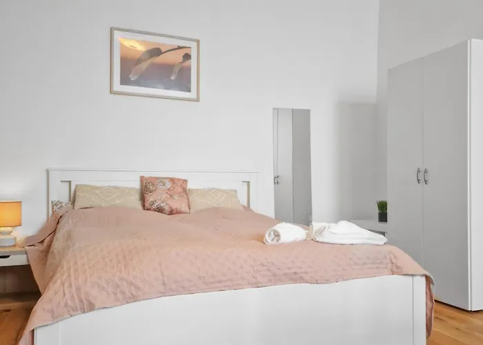 公寓 Sparkasse Platz 8 施托克劳