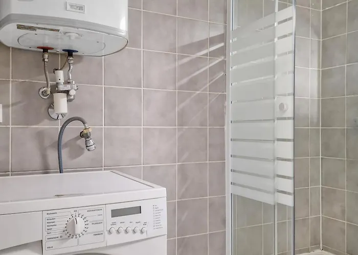 Sparkasse Platz 8 公寓