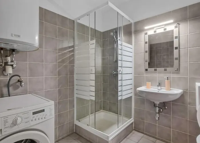 公寓 Sparkasse Platz 8 *